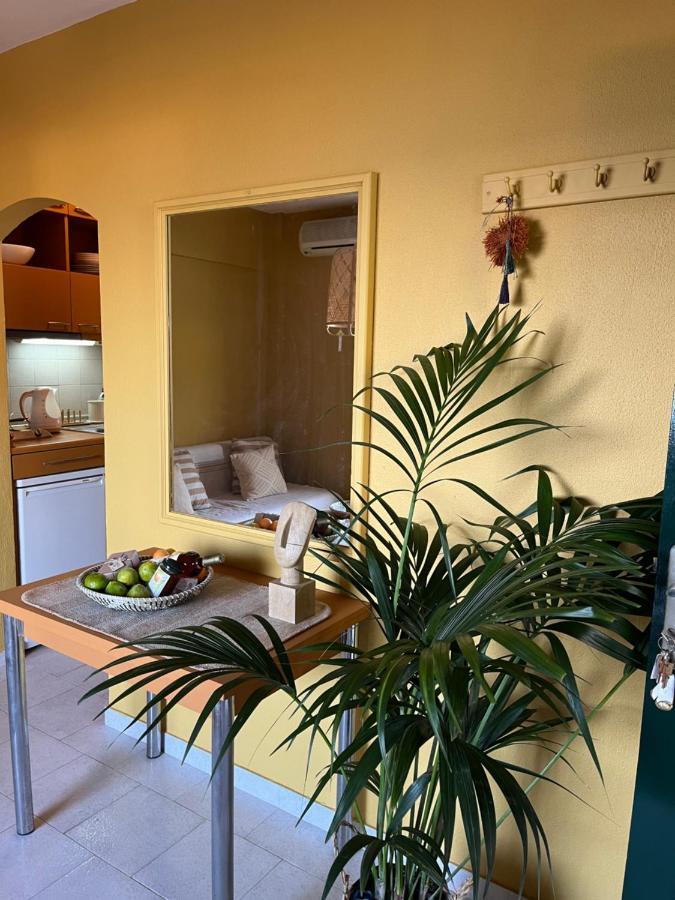 Costal Apartment Glyfáda Eksteriør bilde
